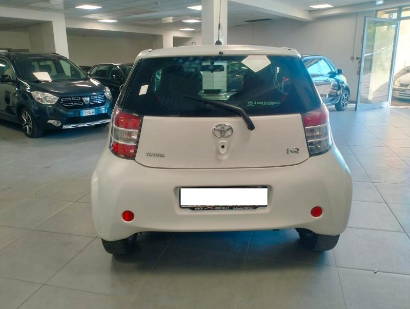 Toyota iQ 1.0 cvt (multidrive) km 120000!