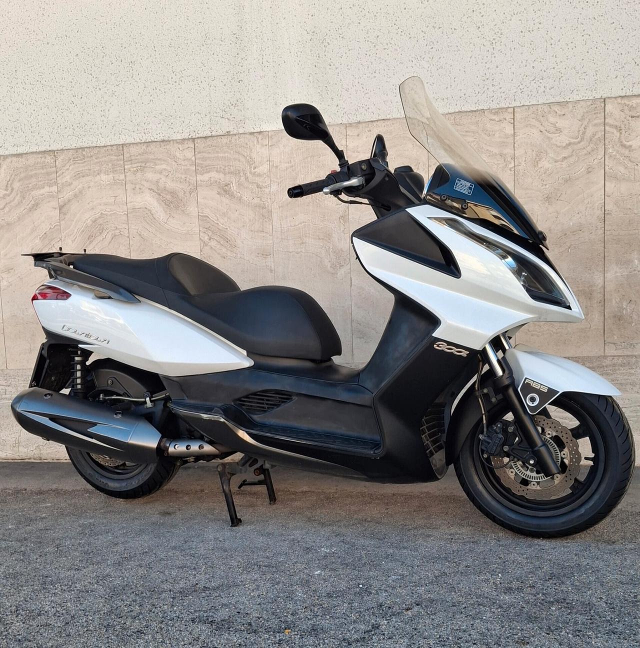Kymco Downtown 300i ABS
