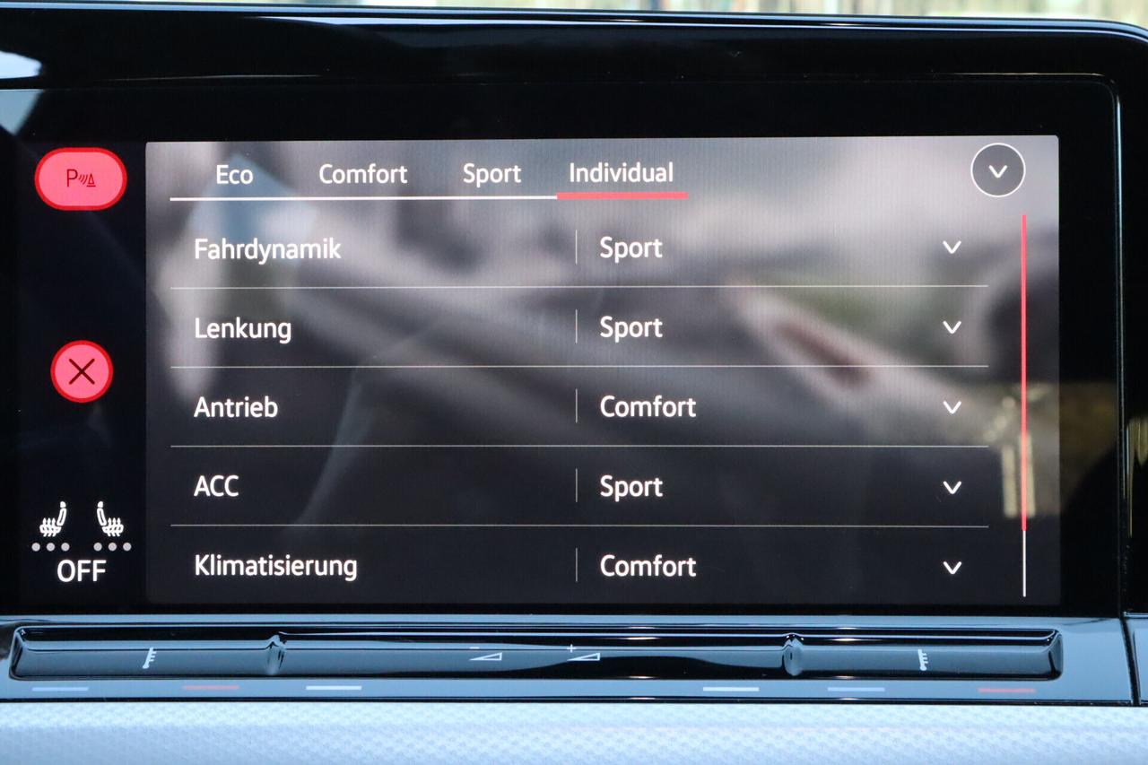 Volkswagen Golf 2.0 TDI 150 CV DSG MOVE TETTO PANORAMA GANCIO TRAINO