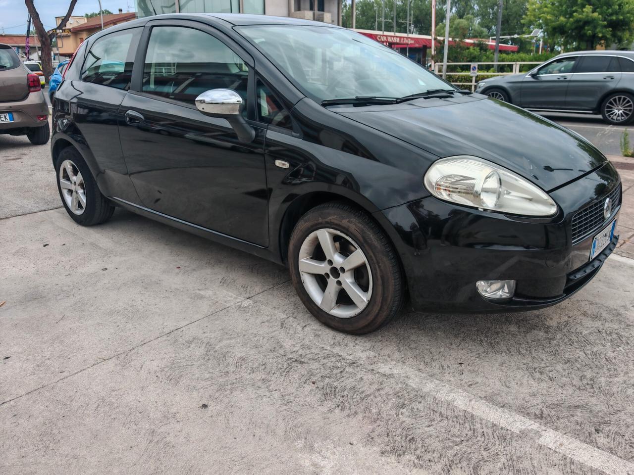 Fiat G Punto 1.3 MJT 75 CV 3p ok neopatentati.