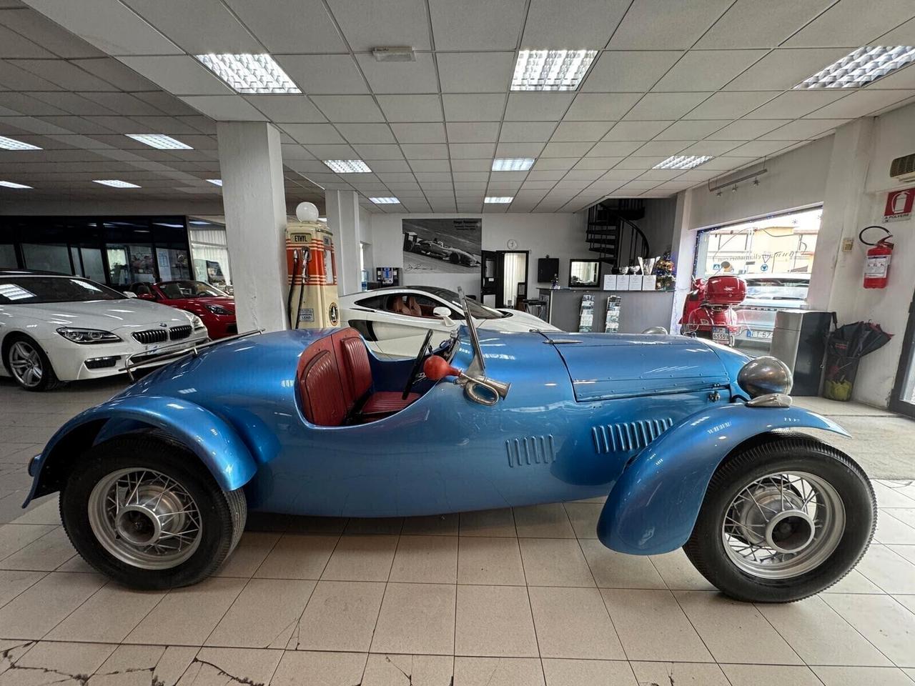 Ford V8 3.6 100 HP DEL 1937 SU BASE MODEL 18 REPLICA RESTAURATA FUNZIONANTE SUBITO DISPONIBILE