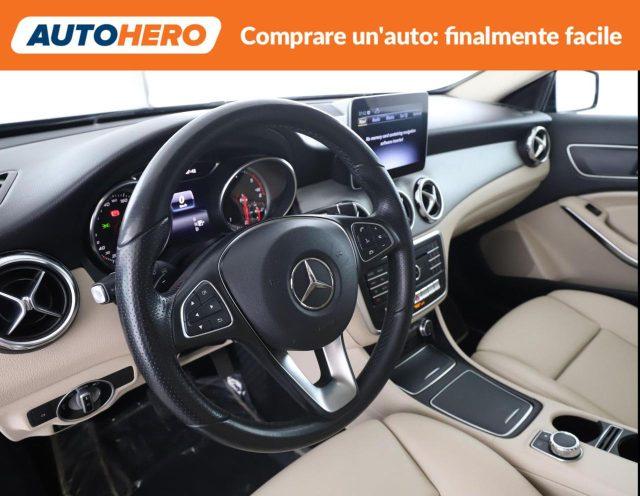 MERCEDES-BENZ GLA 200 d Automatic Sport