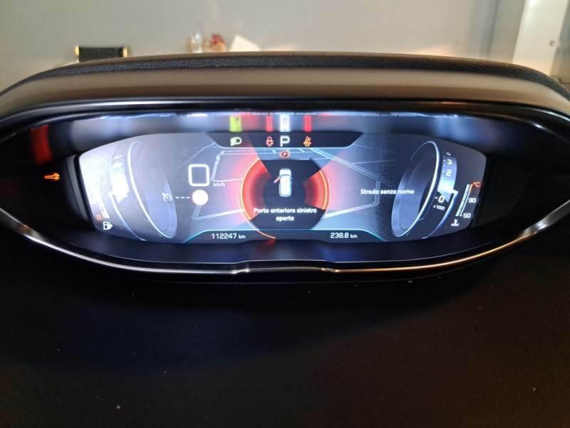 PEUGEOT 3008 BlueHDI 130 EAT8 S/S Business
