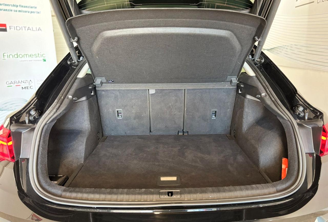 Audi Q3 SPB 35 TDI S tronic TOTAL BLACK LED