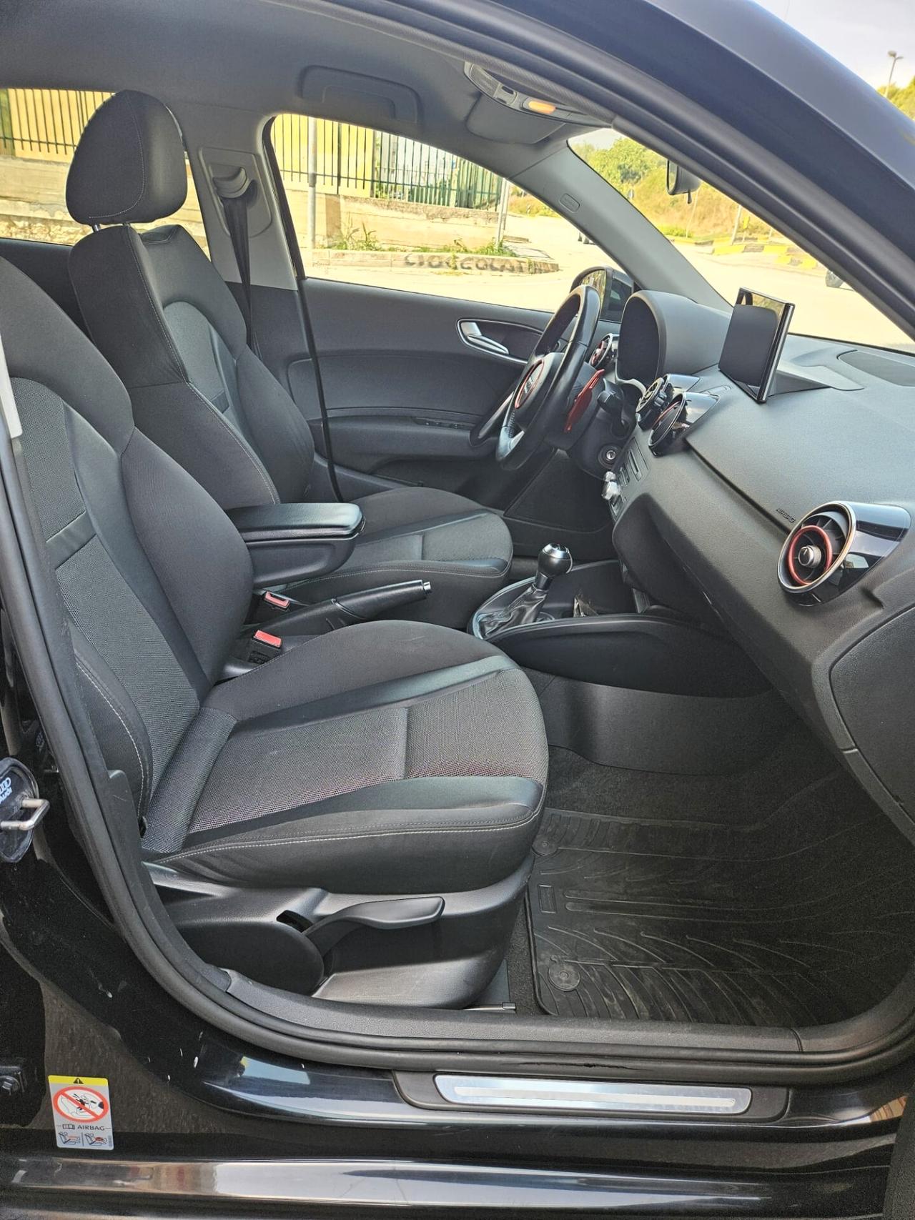 Audi A1 SPB 1.6 TDI 90CV S tronic FULLOPTIONAL