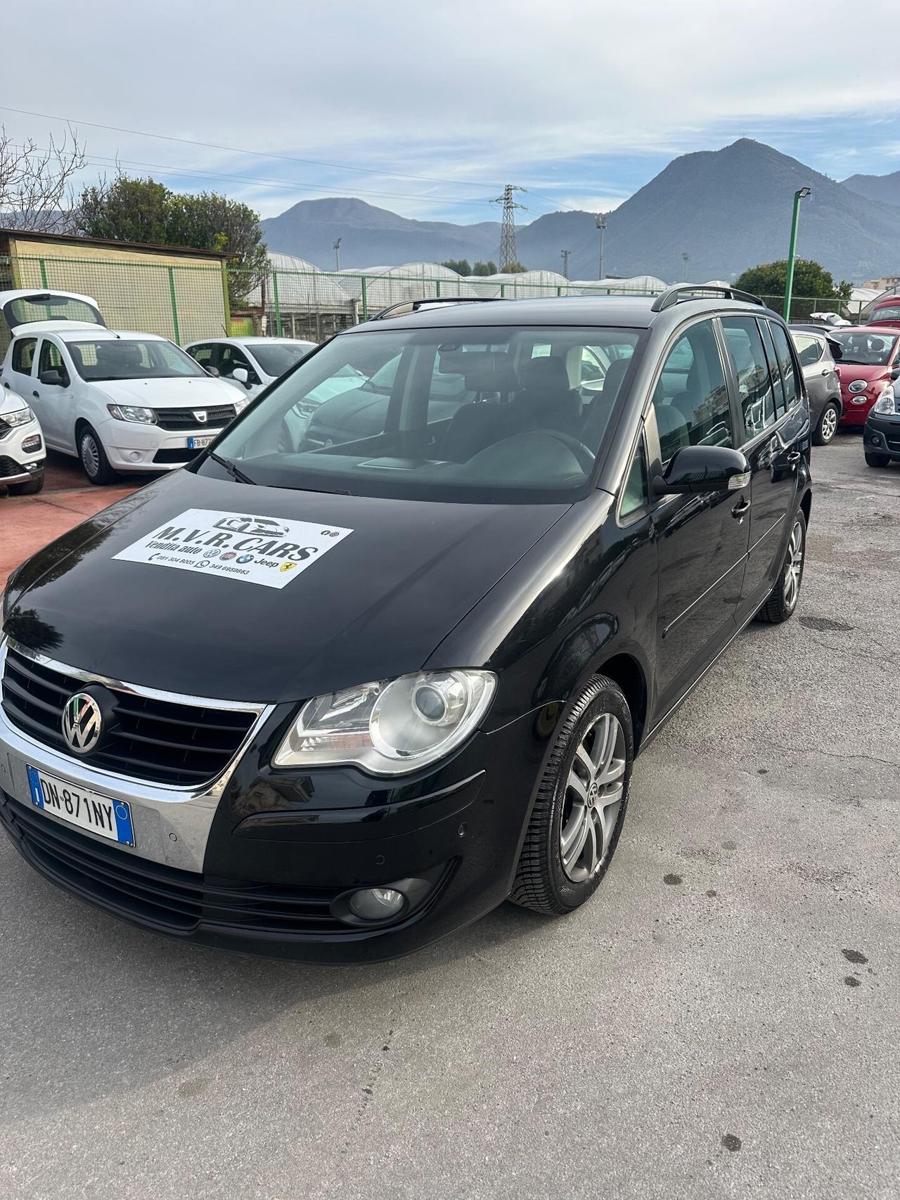 Volkswagen Touran 1.6 Trendline Bifuel G