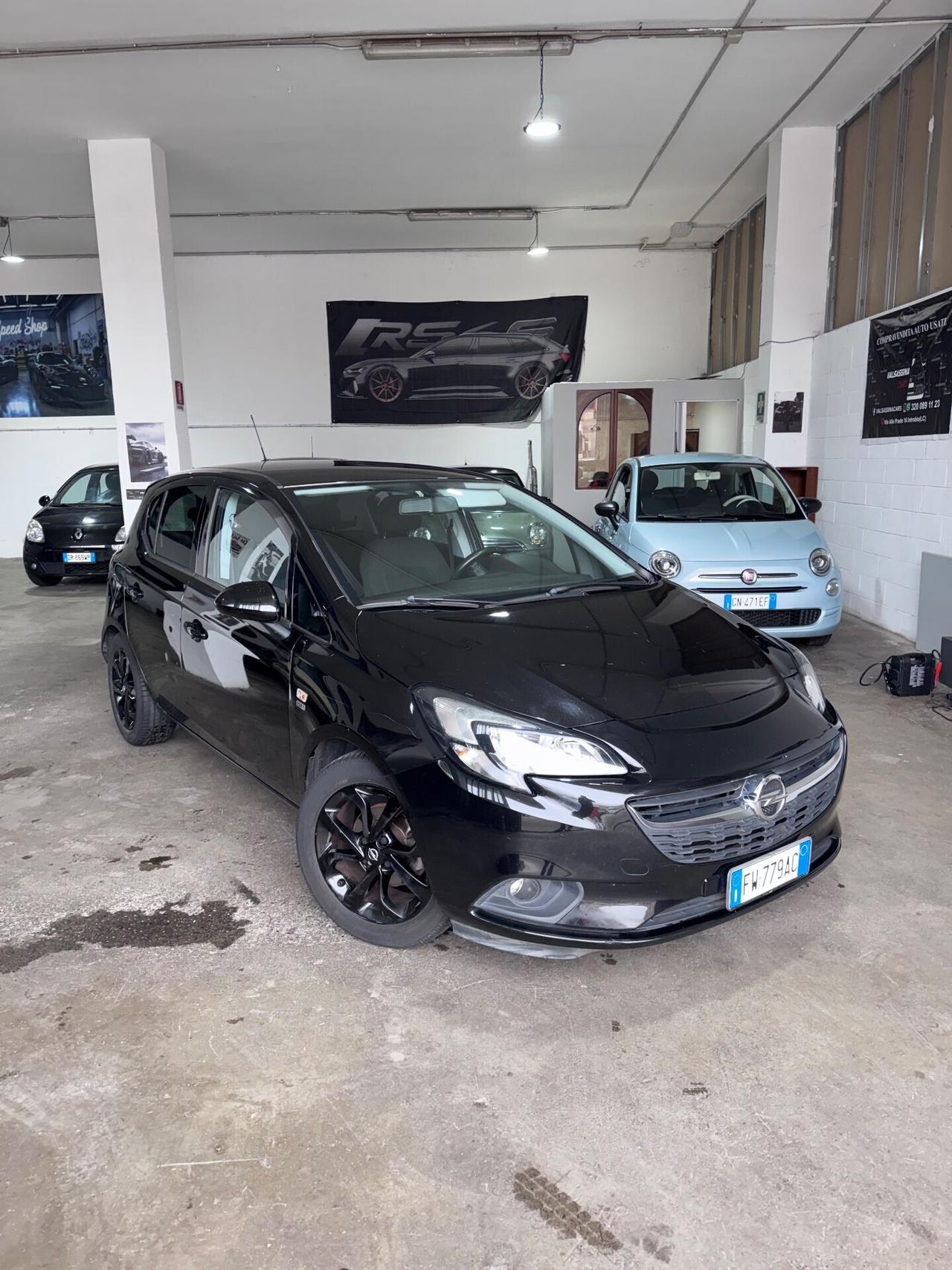 Opel Corsa 1.2 5 porte Black Edition