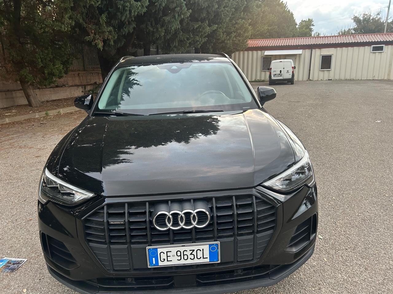 Audi Q3 35 TDI quattro Business Advanced