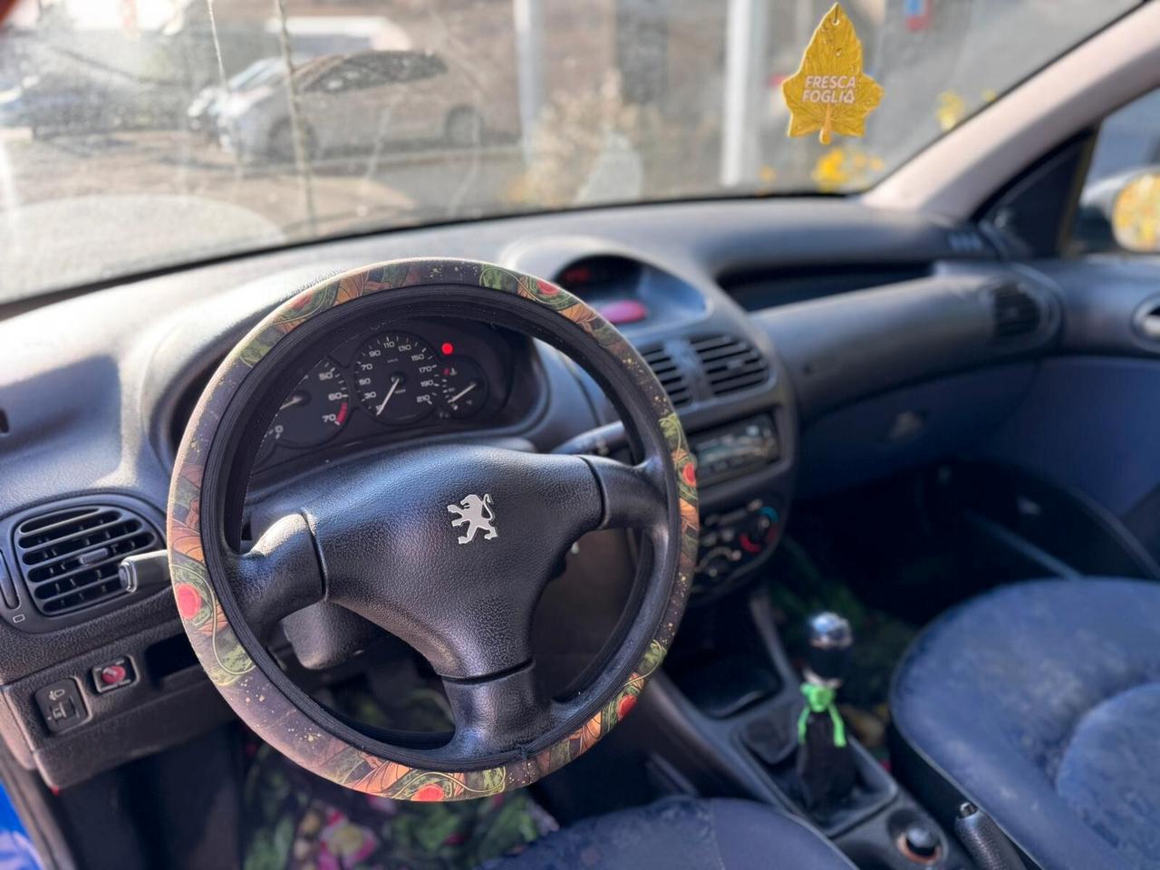 Peugeot 206 1.1 3p. XR