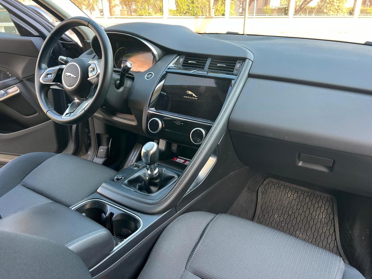 JAGUAR F-PACE 2.0 D 163cv PRESTIGE VAN