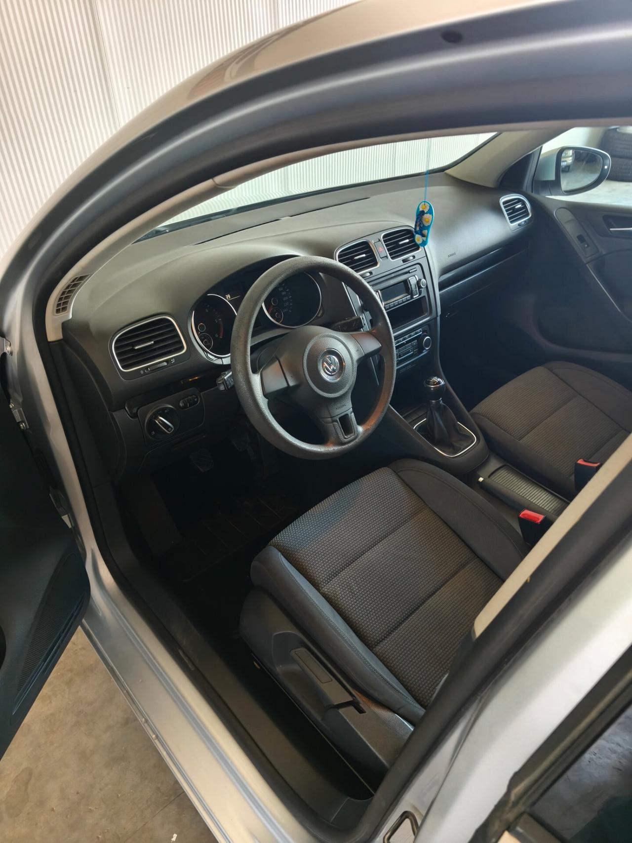 Volkswagen Golf 1.6 TDI , 105cv