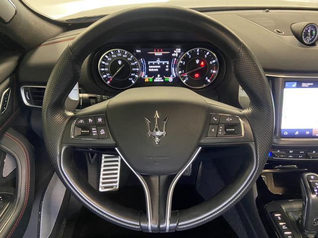 MASERATI Levante V6 350 CV AWD Modena PACCHETTO NERISSIMO / TETTO