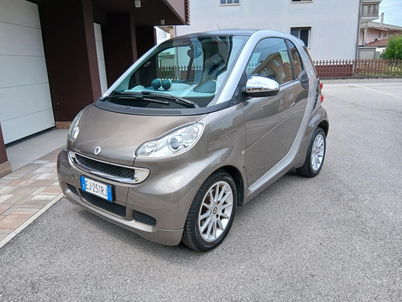 Smart ForTwo 1000 62 kW coupé passion cambio Automatico sequenziale