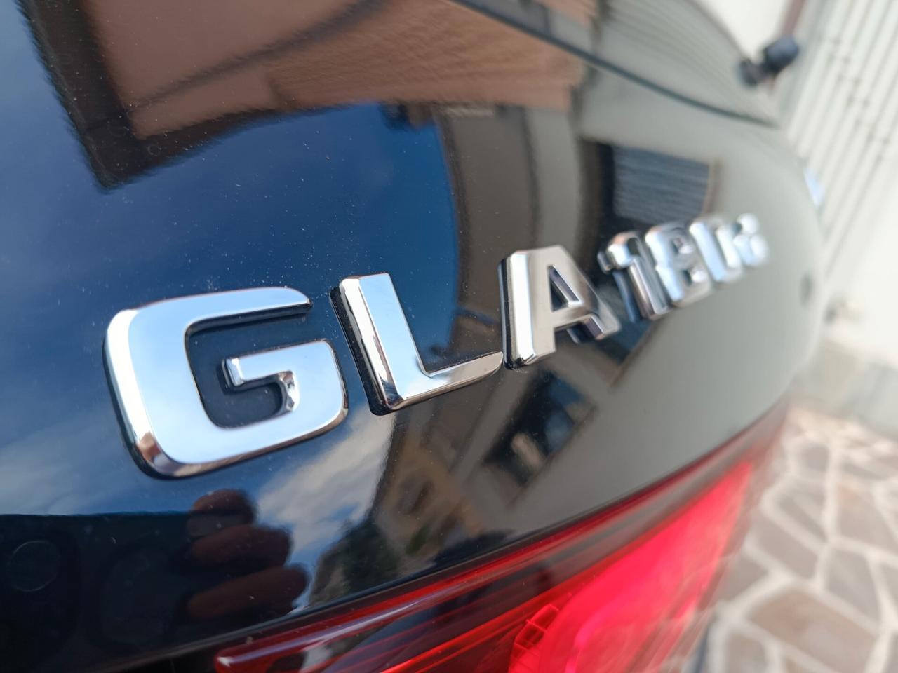 Mercedes-benz GLA 180 d Automatic AMG Line Premium