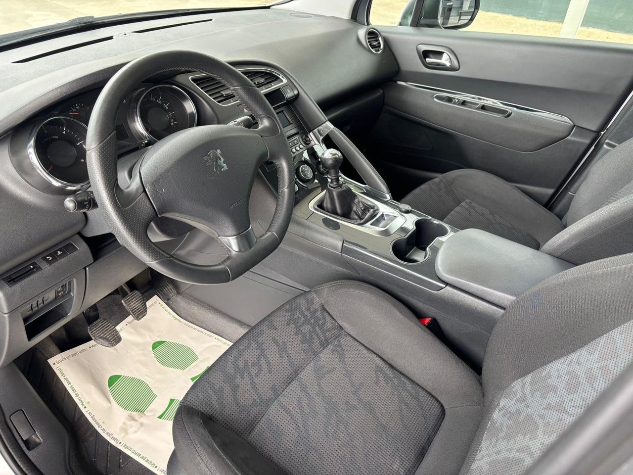 Peugeot 3008 1.6 HDi 115CV Business