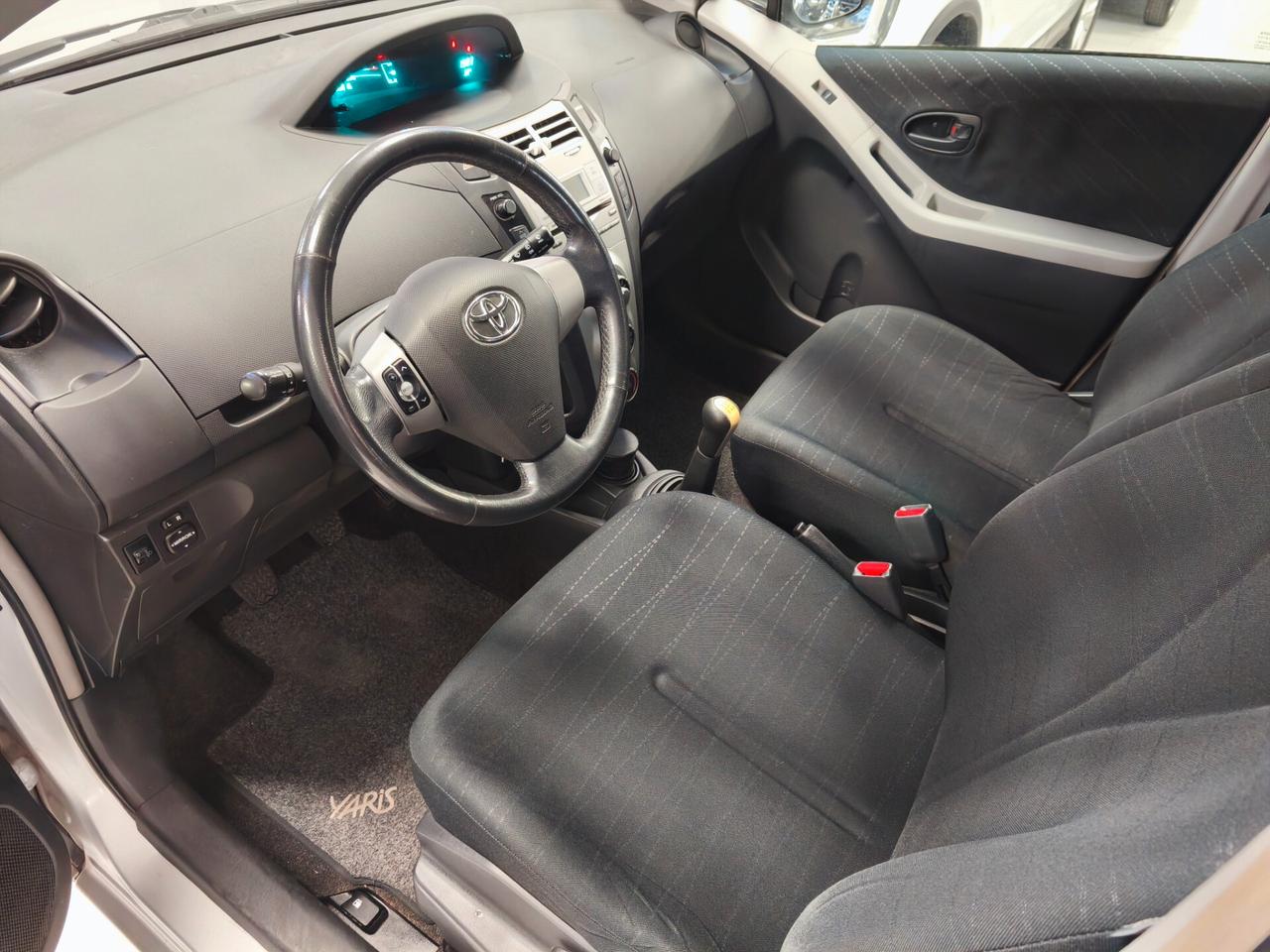 Toyota Yaris 1.3 5 porte Sol