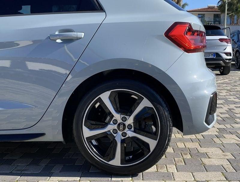 Audi A1 SPB S Line interno ed esterno 1.0 TFSI 110cv s-tronic 30