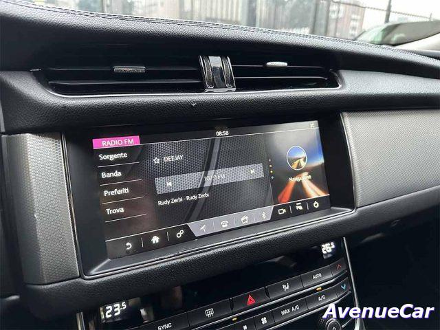 JAGUAR XF 2.0 d Pure BERLINA AUTOMATICA TELECAMERA IVA ESP