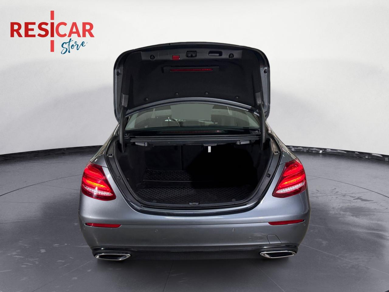 Mercedes-Benz E 200 d Business Sport auto IVA ESPOSTA