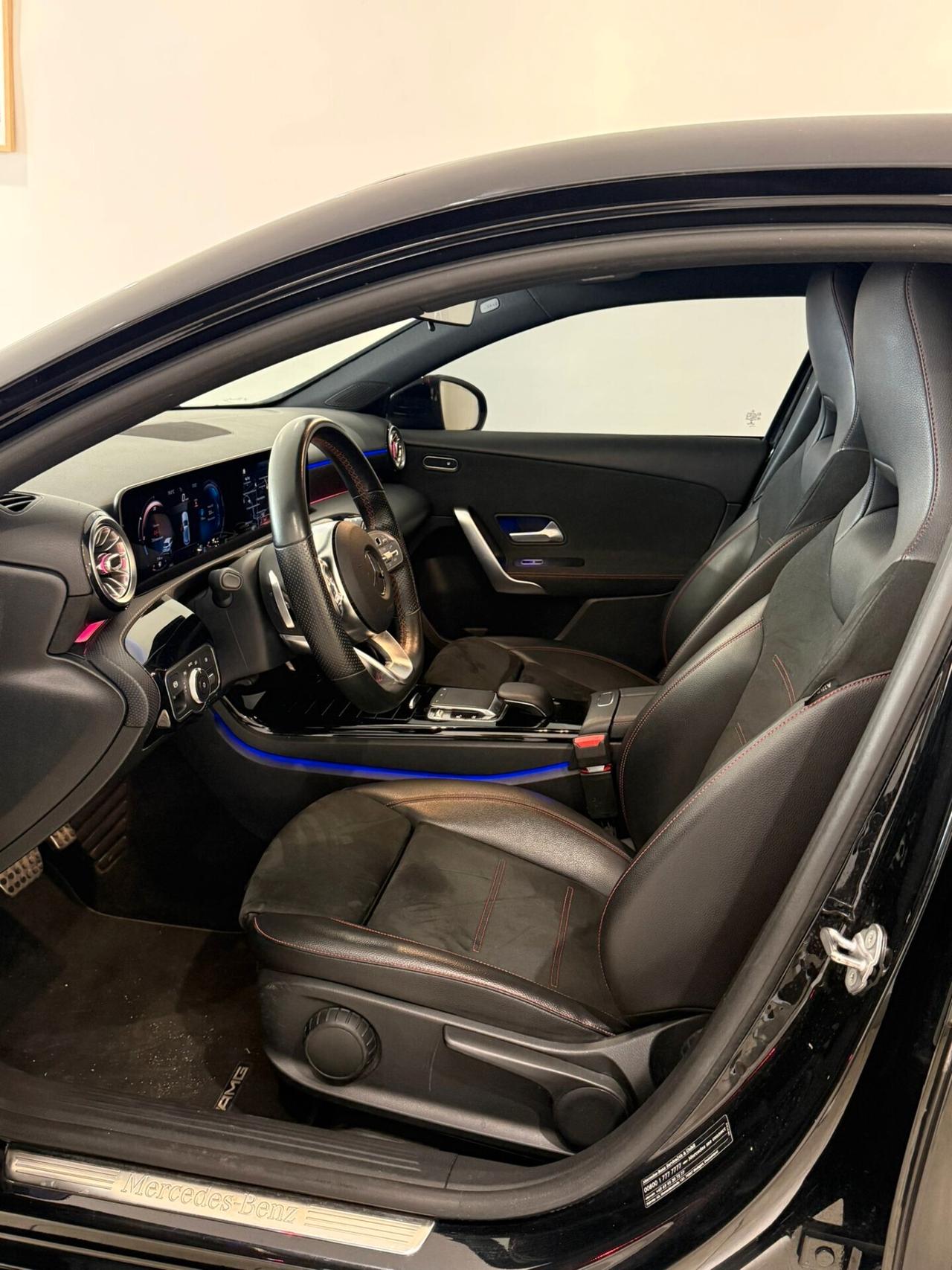 MERCEDES CLASSE A 180 AMG LINE PREMIUM 90milakm