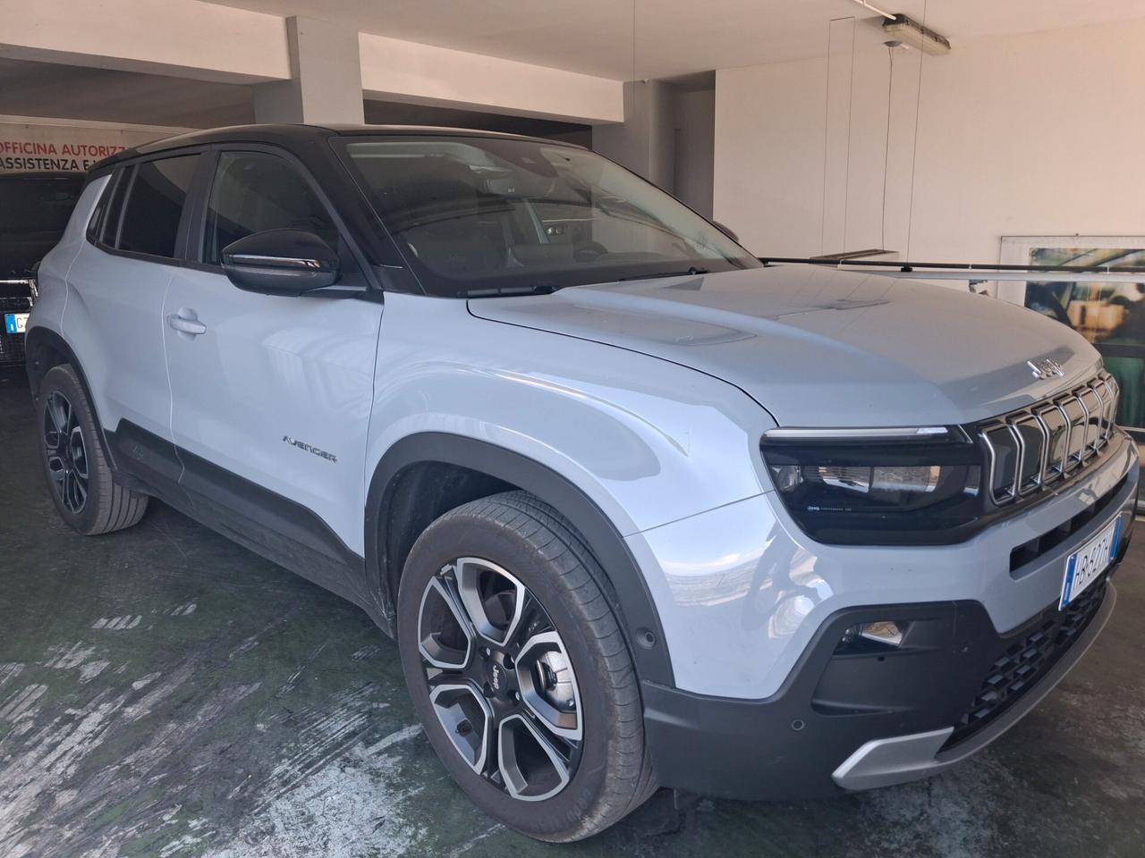 Jeep Avenger 1.2 Turbo 110 CV MHEV Summit