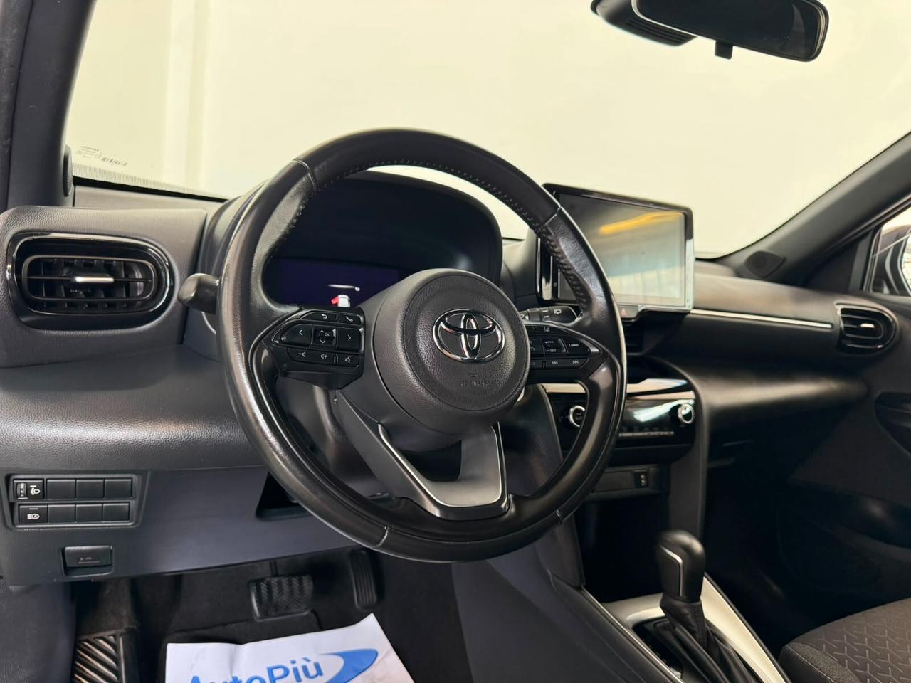 Toyota Yaris Cross 1.5 Hybrid 5p. E-CVT AWD-i Trend