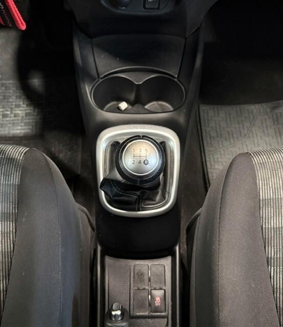Toyota Yaris 1.0 5 porte Active