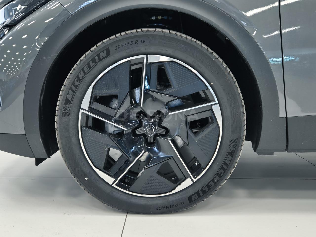 Peugeot 408 1.2 hybrid gt 136cv e-dsc6