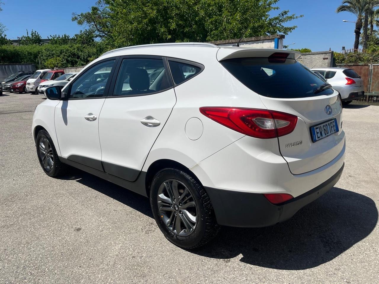 Hyundai iX35-1.7 crdi- full-2014