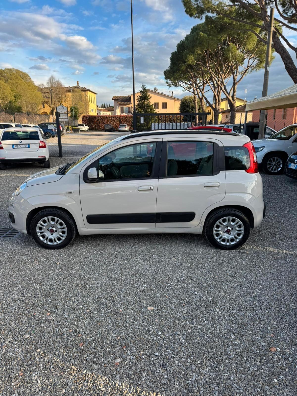 Fiat Panda 1.2 Lounge CINGHIA DISTR. CAMBIATA