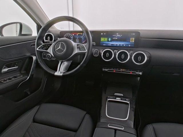 MERCEDES-BENZ A 200 d Automatic Advanced