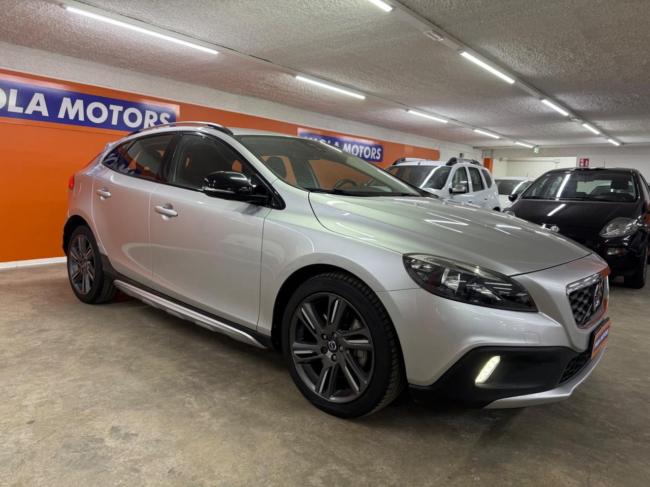 Volvo V40 Cross Country D3 Summum