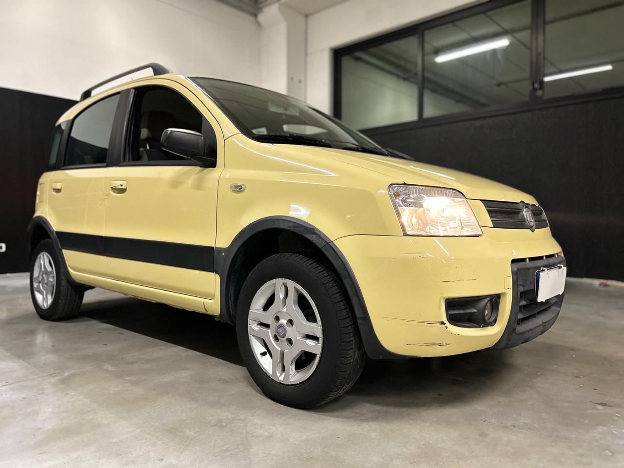 Fiat Panda 1.2 BENZINA/METANO - OK NEOPATENTATI - DISTRIBUZIONE OK !