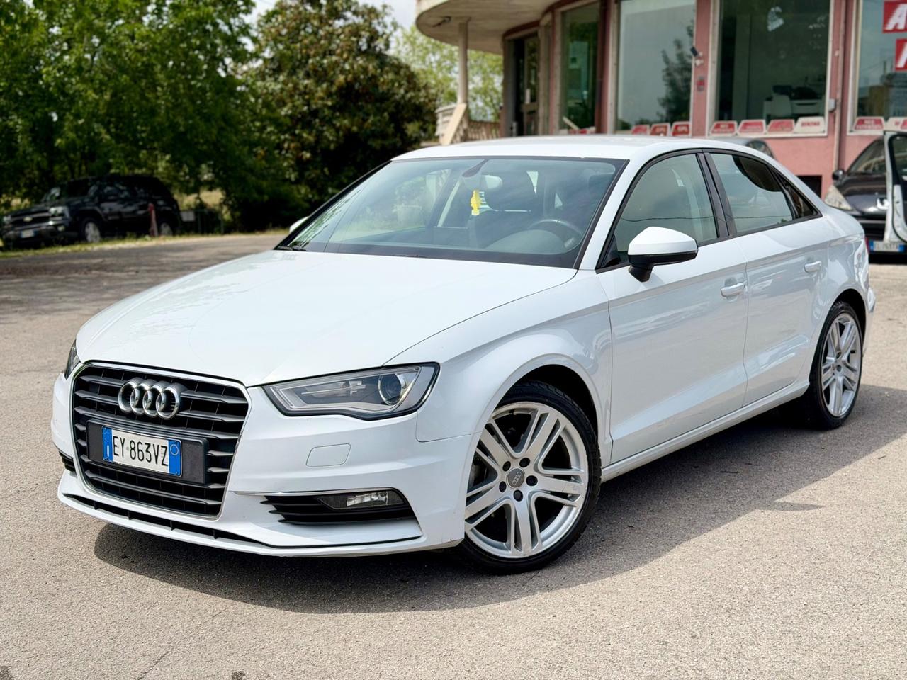 Audi A3 Sedan 2015 1.6 TDI OK NEOPATENTATI ! ! !