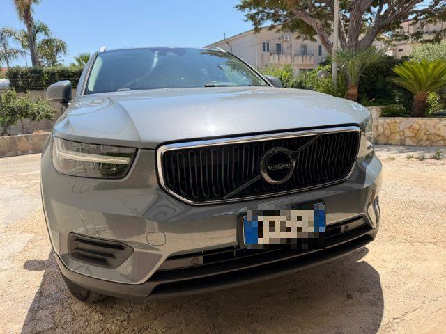 VOLVO XC40 D3 AWD Momentum