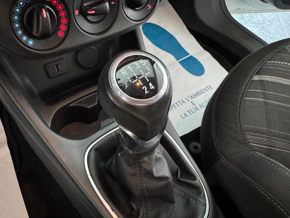 Opel Corsa 5 Porte 5P GPL Tech 90 cv Bicolor Cruise Bluetooth