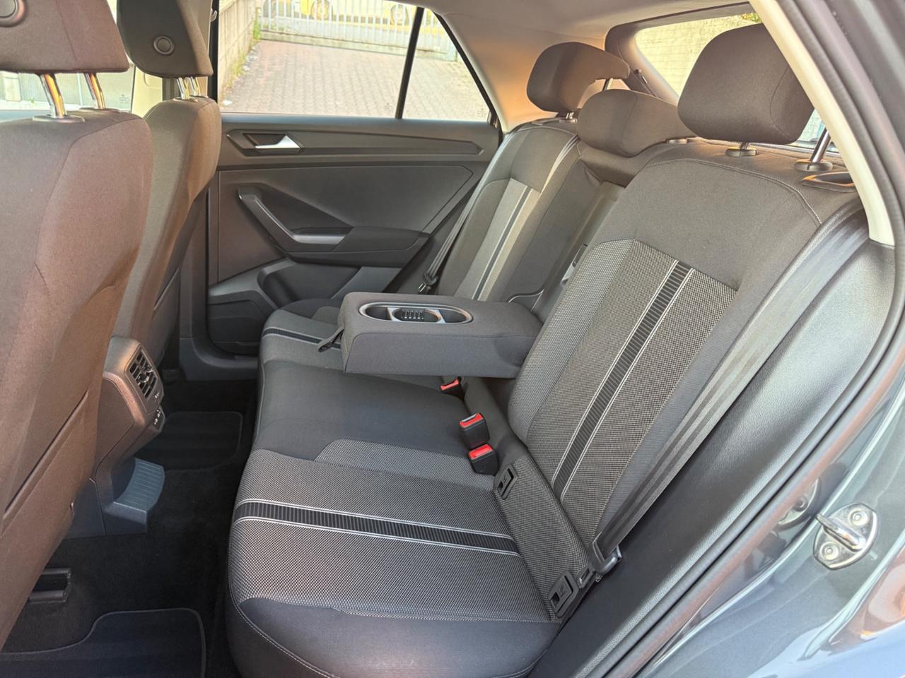 Volkswagen T-Roc 1.0 TSI Style 110cv UNI PRO TAGLIANDI VW PERFETTA!