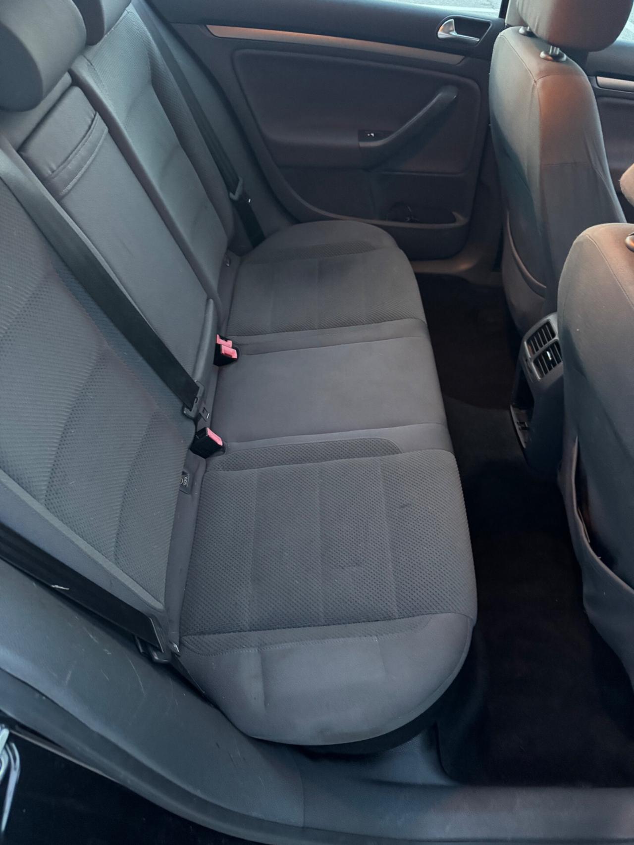 Volkswagen Golf 1.9 TDI 5p. 138000km