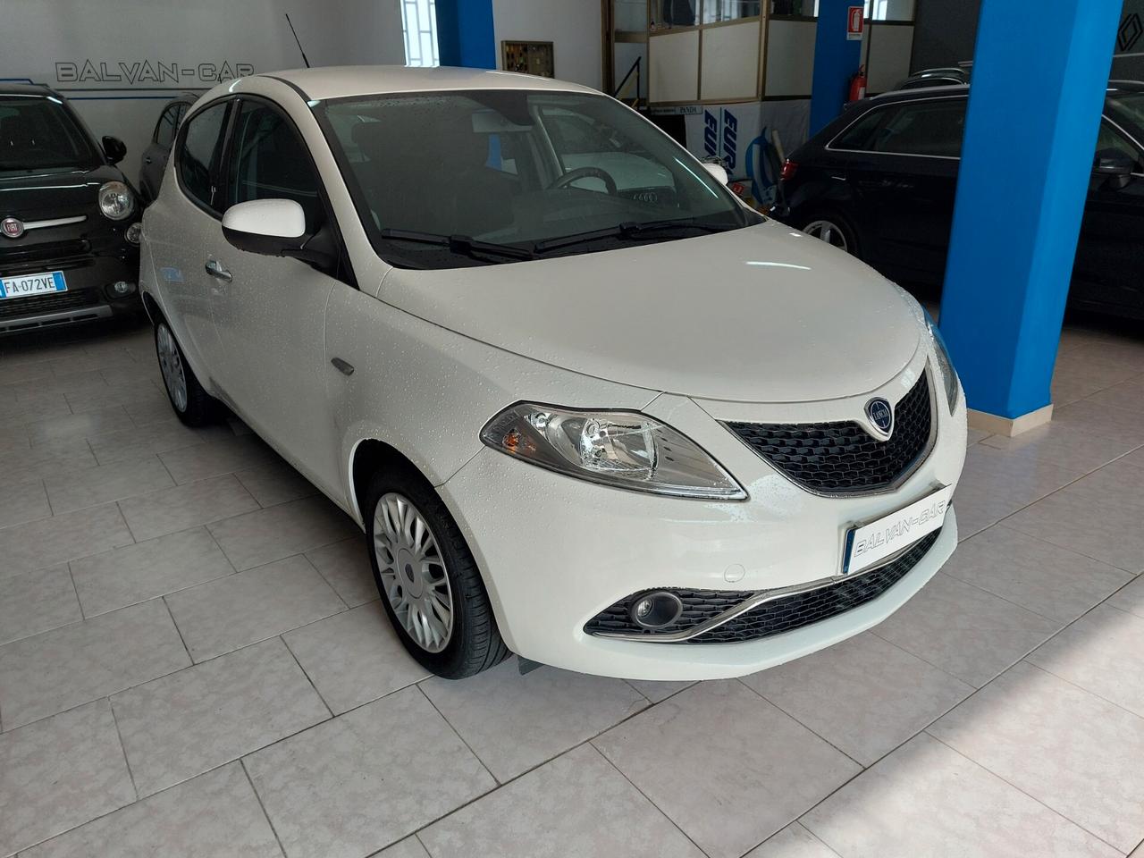 Lancia Ypsilon 1.2 benzina