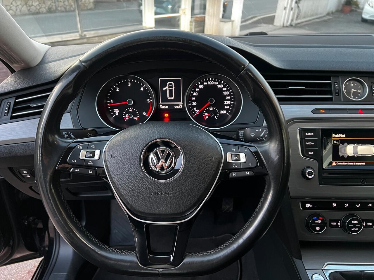 Volkswagen Passat 1.6 TDI 120 CV -BlueMotion-2015