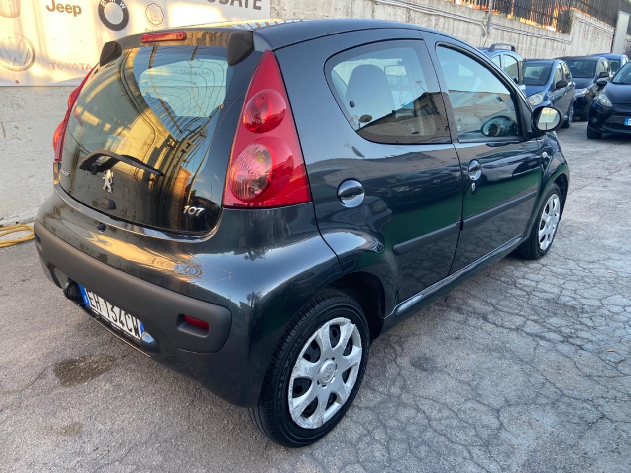 Peugeot 107 1.0 68CV 5p. Sweet Years