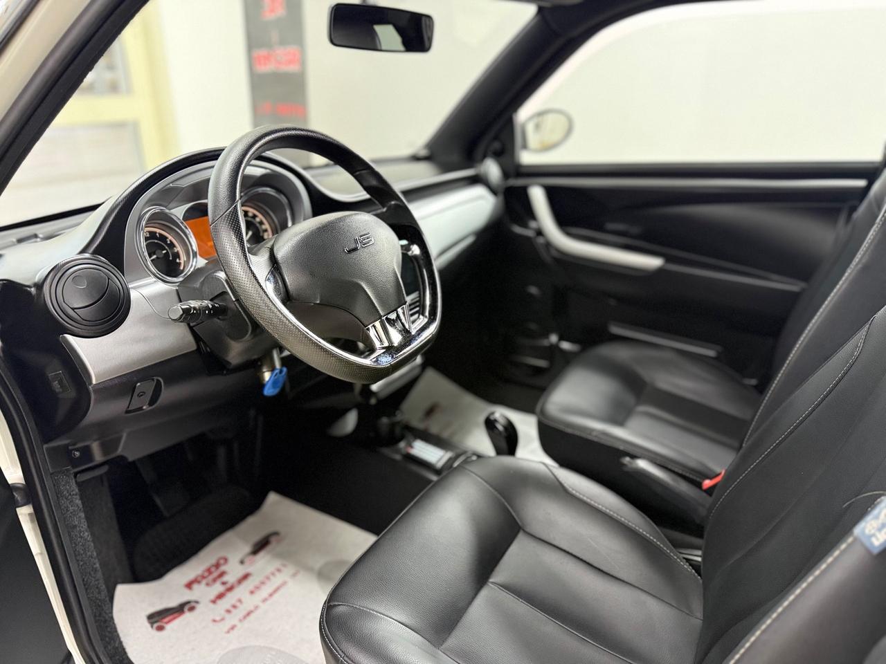 Ligier JS 50 Black & White