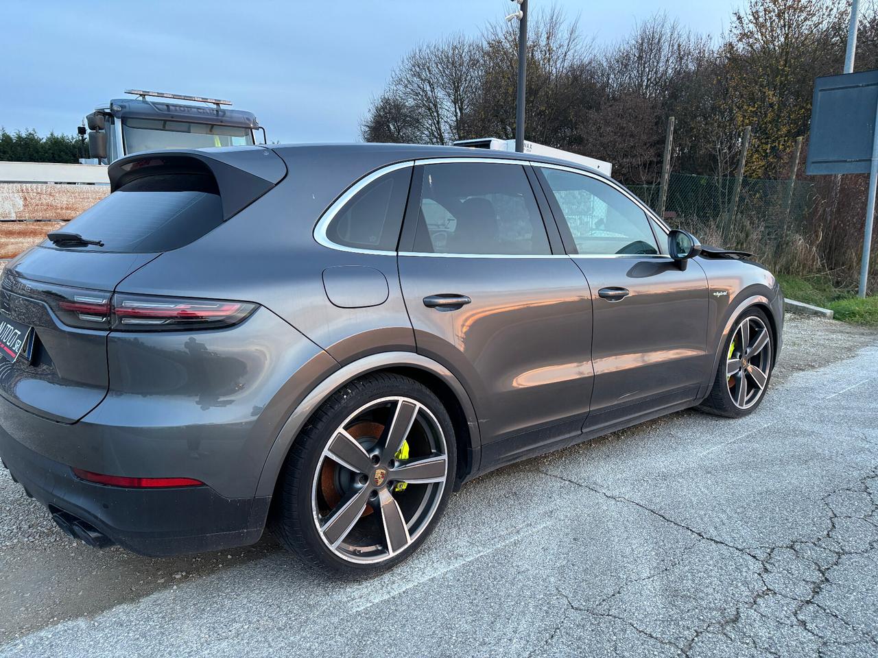 Porsche Cayenne 3.0 V6 E-Hybrid