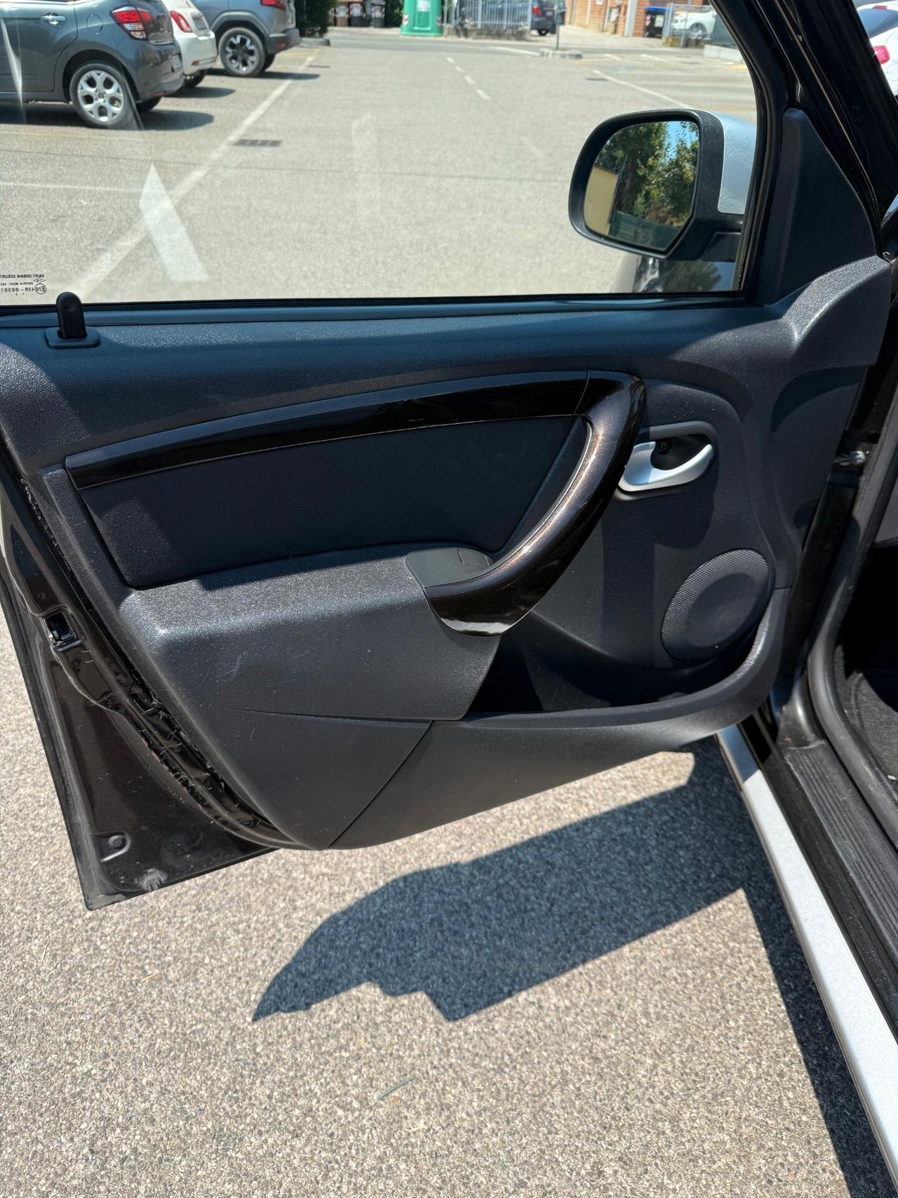 Dacia Duster 1.5 dci - 12 MESI DI GARANZIA -