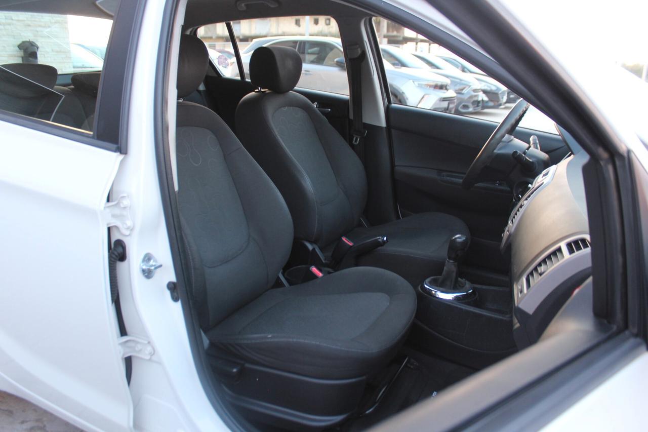 Hyundai i20 1.4 CRDi 5p. Sound Edition