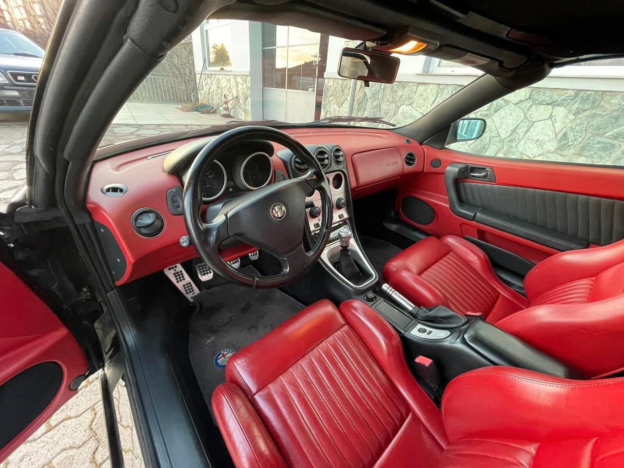 Alfa Romeo Spider 916 3.0 V6 Red Style