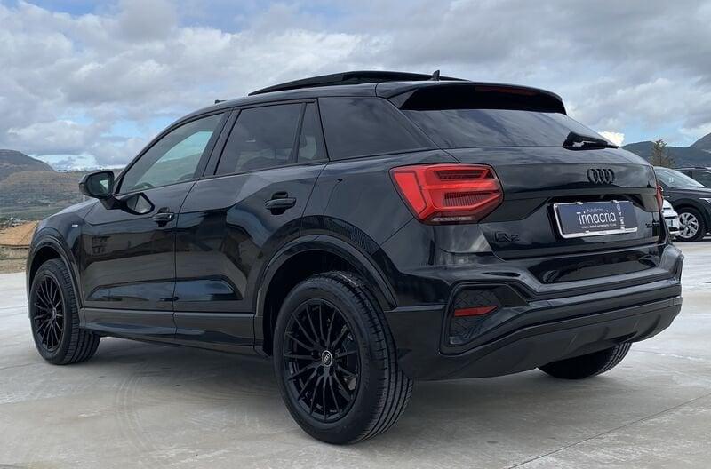 Audi Q2 S Line interno ed esterno 1.5 TFSI 150CV 35 Tetto