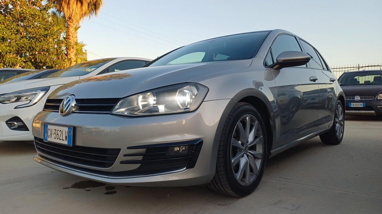 Volkswagen Golf Variant 1.6 TDI DPF Highline 2013