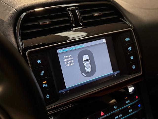 JAGUAR F-Pace 2.0 D 180 CV AWD aut. Portfolio