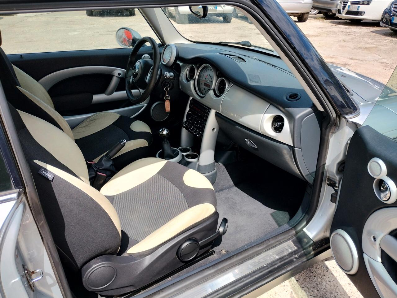 MINI 1.6 Metano 16V One de luxe 2004